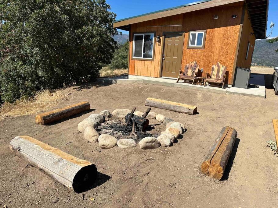 Walnut Cottage Badger Exterior photo